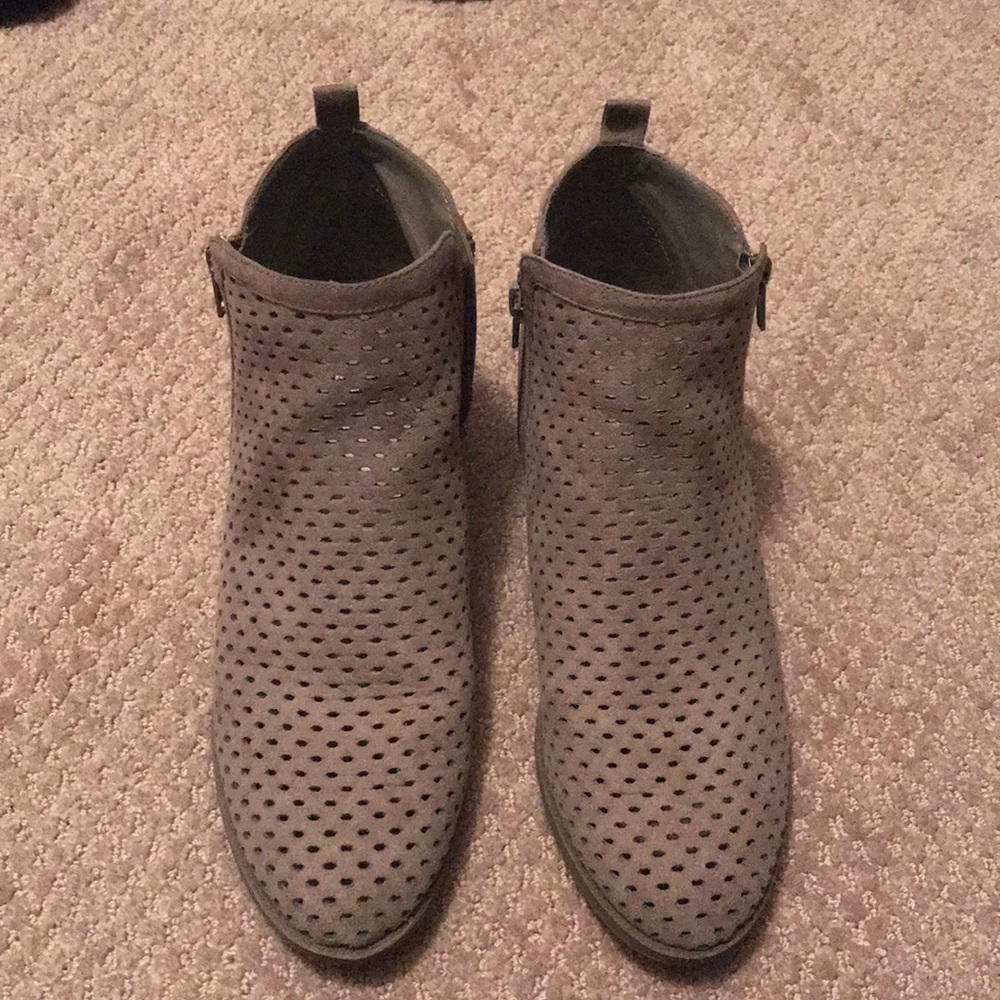 Brown bootie